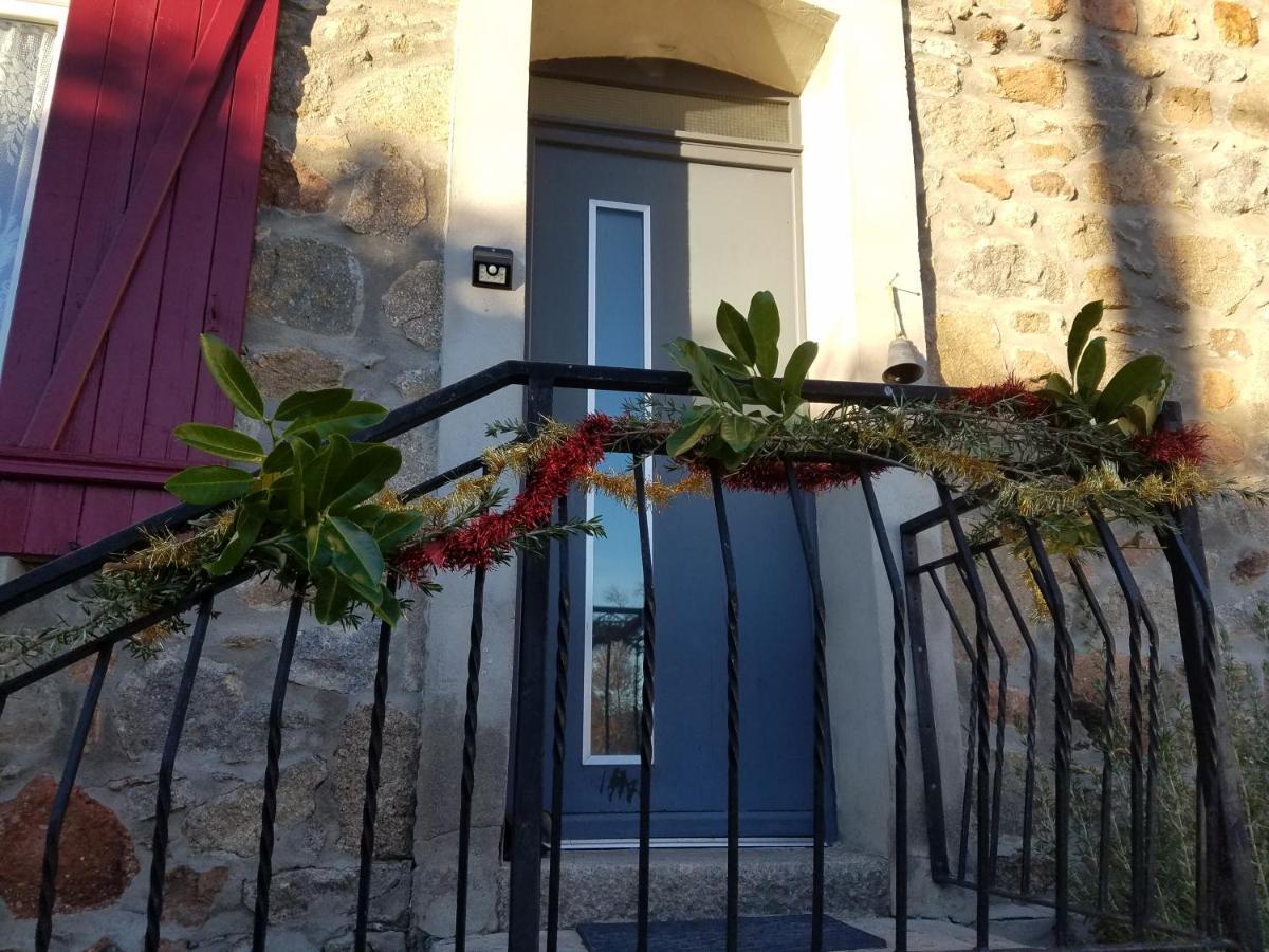 La Clef Des Champs - Gite 9 Personnes Entre Lyon Et St-Etienne Les Halles Exterior foto